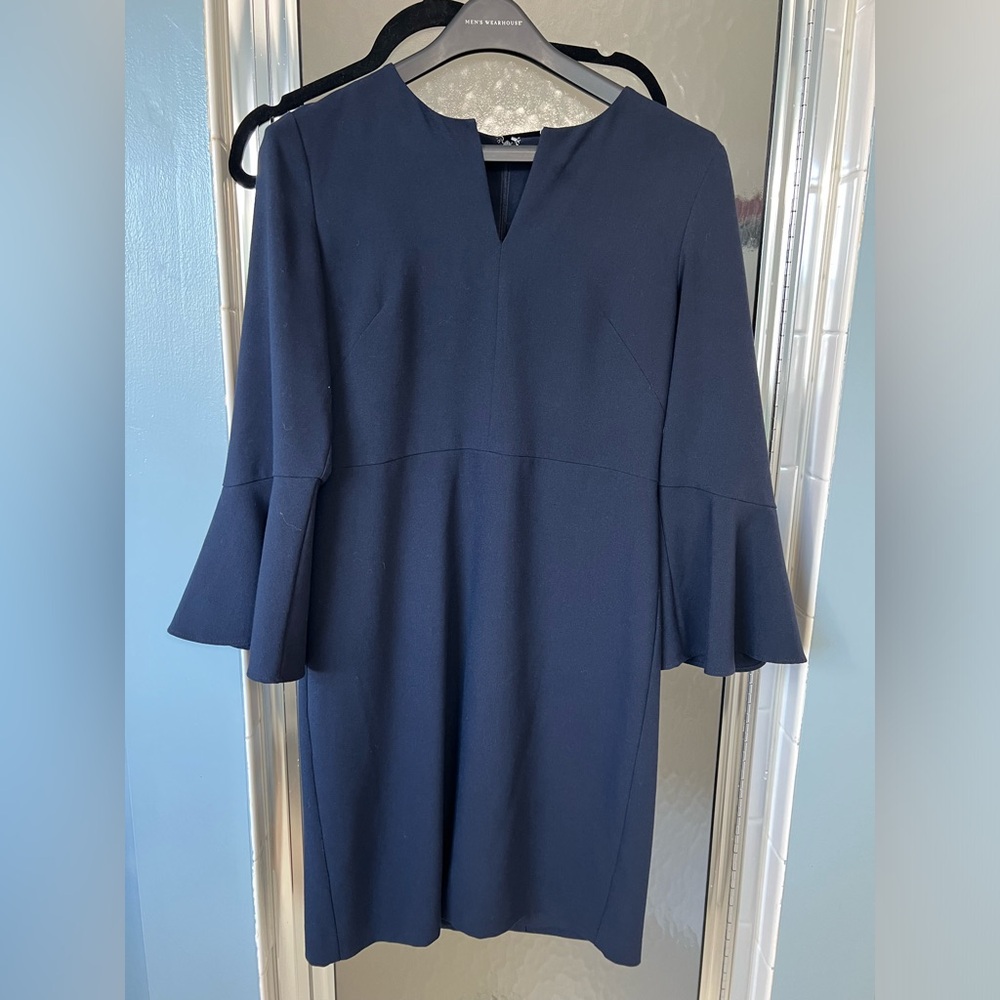 Ann Taylor women’s navy blue dress bell sleeve - size 4 - Picture 2 of 5